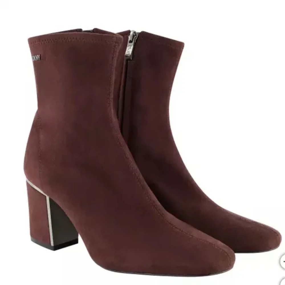 DKNY CAVALE STRETCH BOOTIES